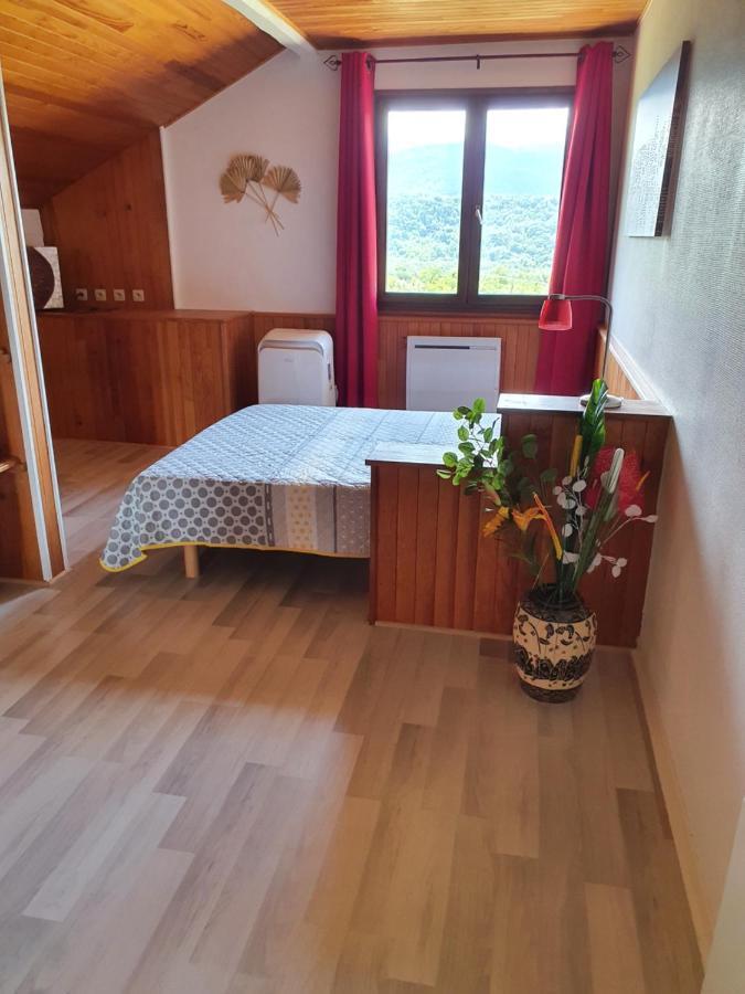 Chez Gilles Et Eveline Apartman Cruet Kültér fotó